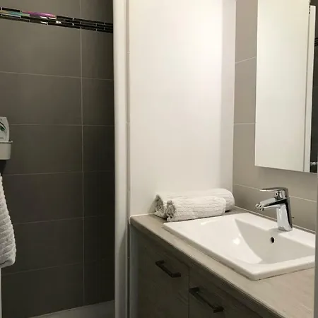 Chambre D'hote Naos Homestay *